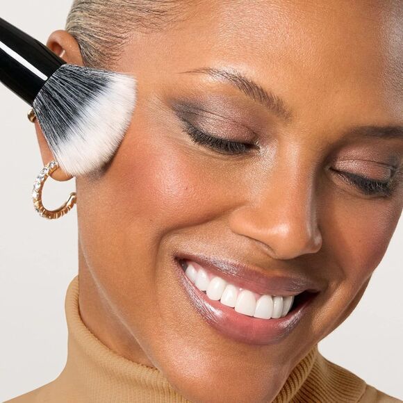 Laura Geller Black Blending Beauties Two-Piece Makeup Brush Set - Picture 4 of 4